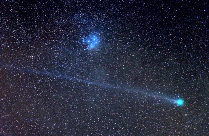 Glen-Wurden-Comet-Lovejoy-M45-105mm-12frames-ISO1600-fullcorrections_1421557953
